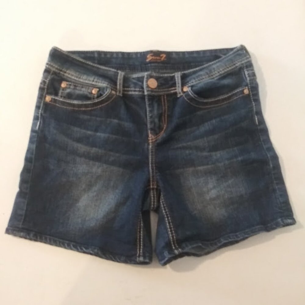 Seven7 women's size 8 dark wash shorts